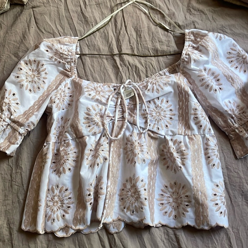 Kirous Balloon Puff Sleeve Crop Top Blouse